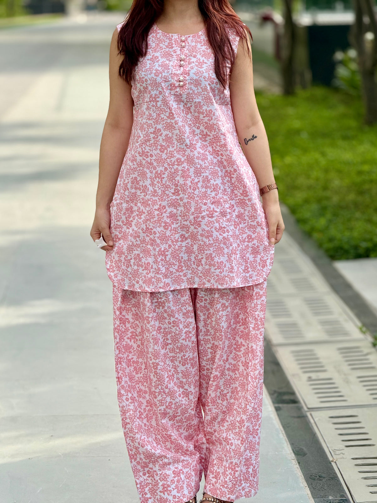Premium Mal Slub Cotton 2-Piece Farshi Suit – Floral Print Kurti & Shalwar Set