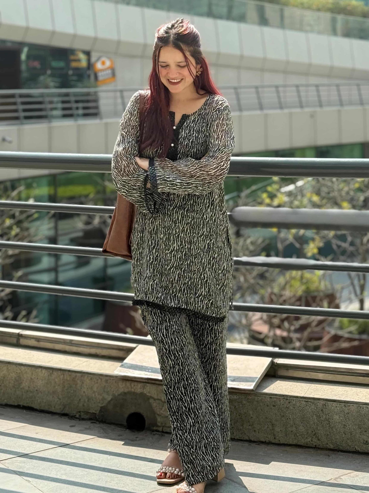 Elegant Printed Chiffon Suit Set – Lightweight Kurta & Lined Bottom