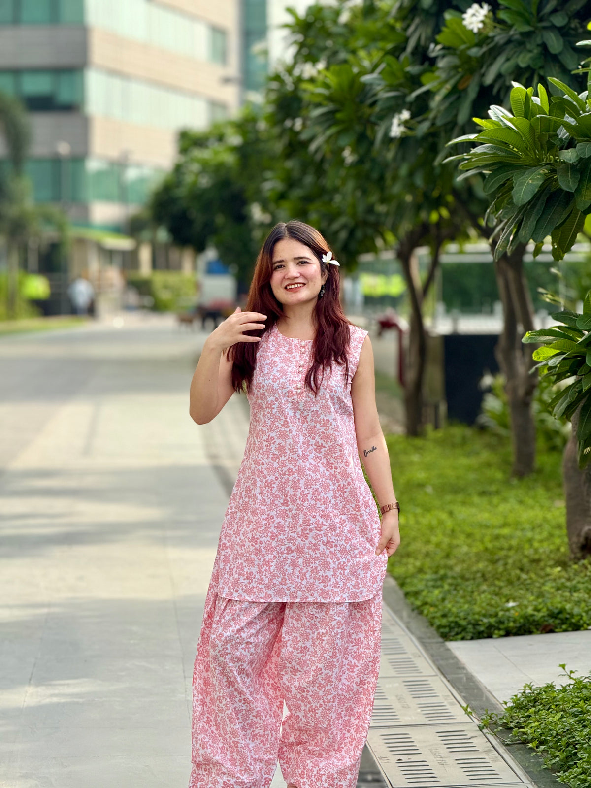Premium Mal Slub Cotton 2-Piece Farshi Suit – Floral Print Kurti & Shalwar Set