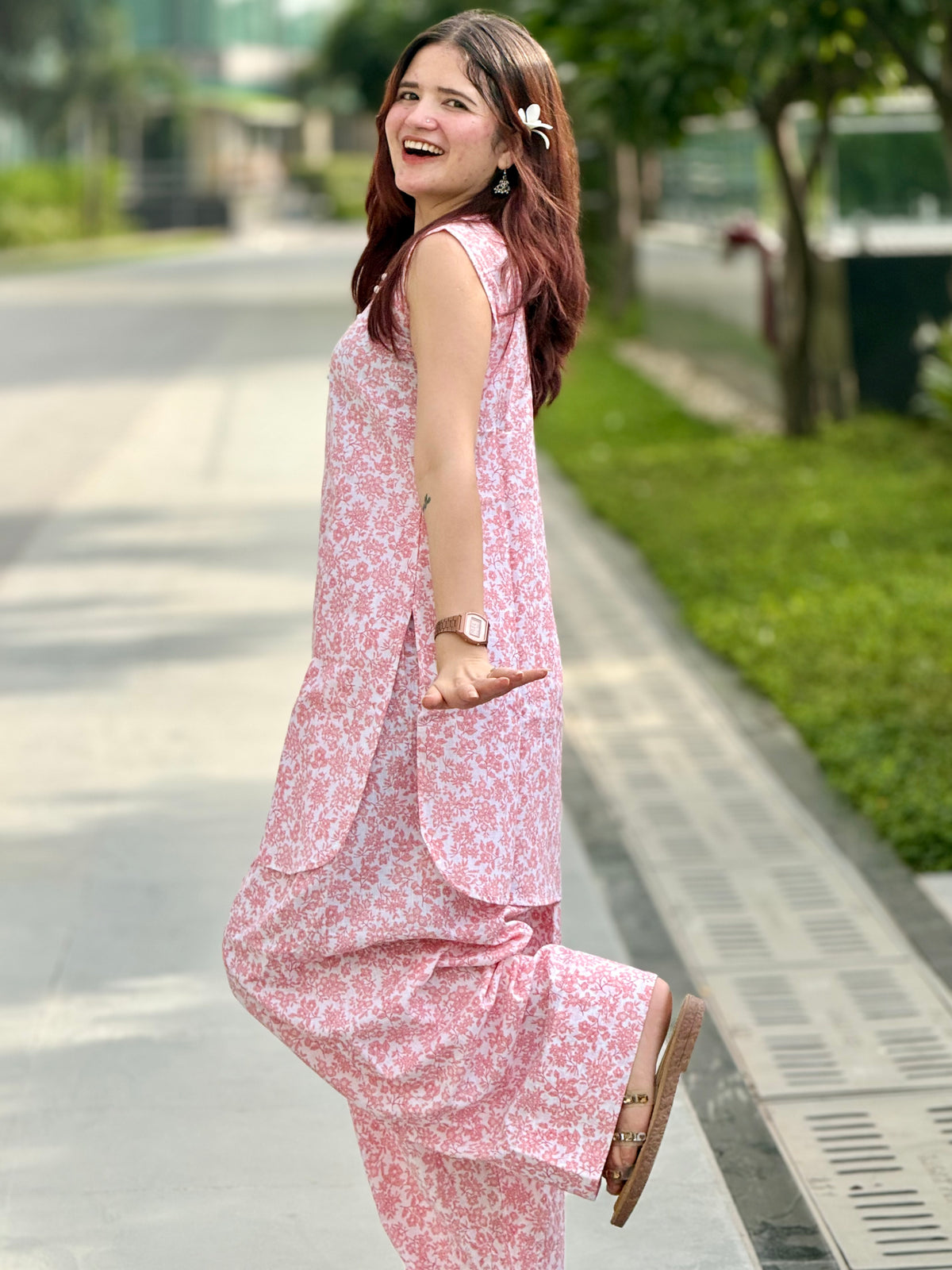 Premium Mal Slub Cotton 2-Piece Farshi Suit – Floral Print Kurti & Shalwar Set