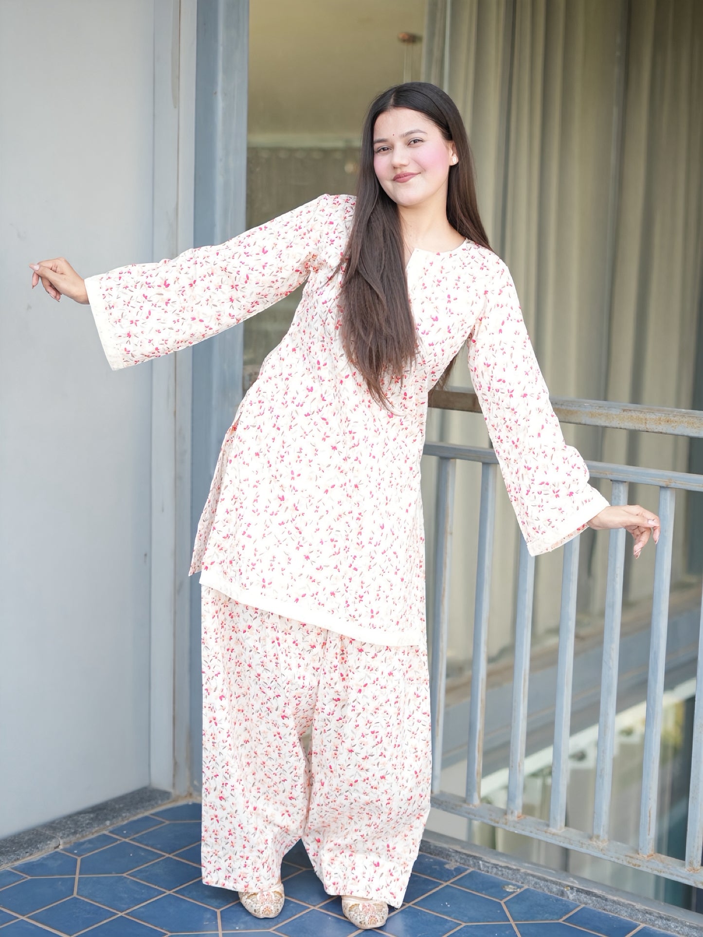 Off-White Floral Farshi Suit Set